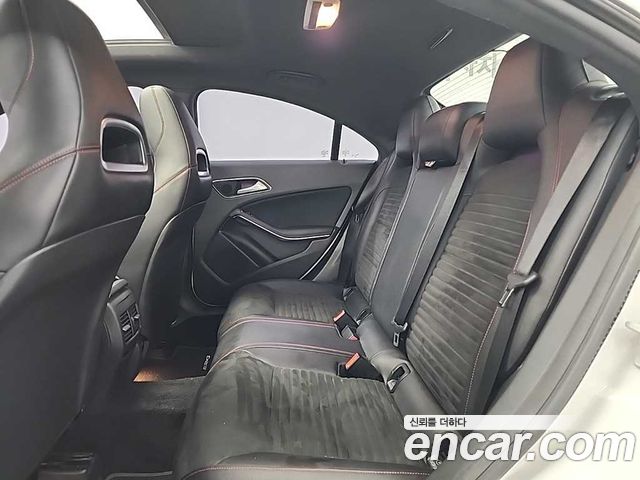 Mercedes-Benz CLA-Class 2017 — photo 12