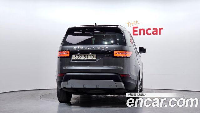 Land Rover Discovery 2017 — photo 4