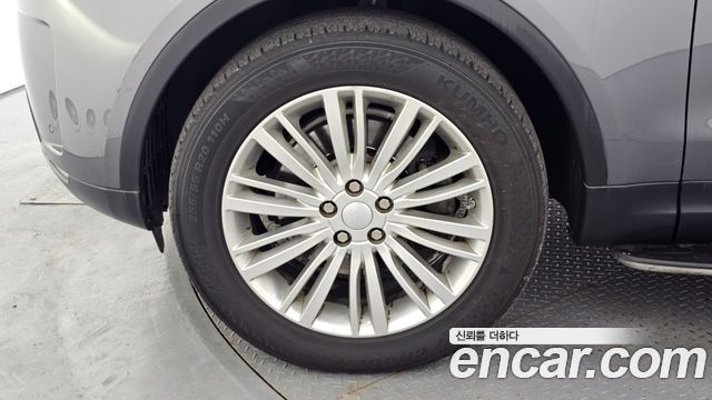 Land Rover Discovery 2017 — photo 5