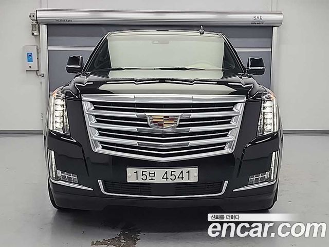 Cadillac Escalade 2017 — photo 2