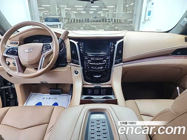Cadillac Escalade 2017 — photo 7