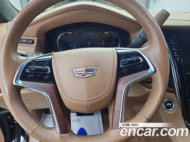 Cadillac Escalade 2017 — photo 9