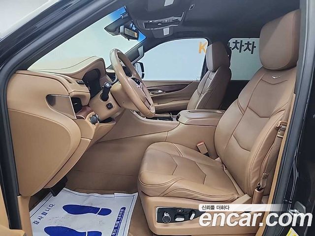 Cadillac Escalade 2017 — photo 11