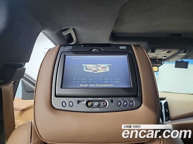 Cadillac Escalade 2017 — photo 14