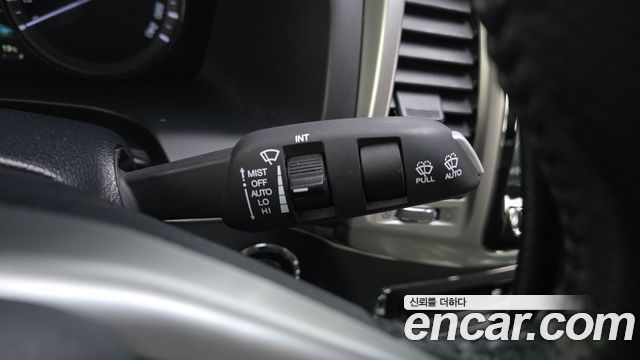 KG Mobility Rexton 2019 — photo 24