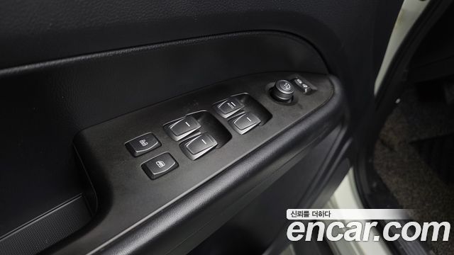 KG Mobility Rexton 2019 — photo 27