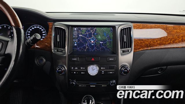 Hyundai Equus 2010 — photo 14