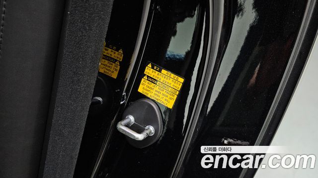 Hyundai Equus 2010 — photo 18