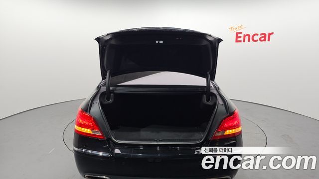 Hyundai Equus 2010 — photo 20