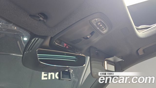 Volvo XC40 2021 — photo 28