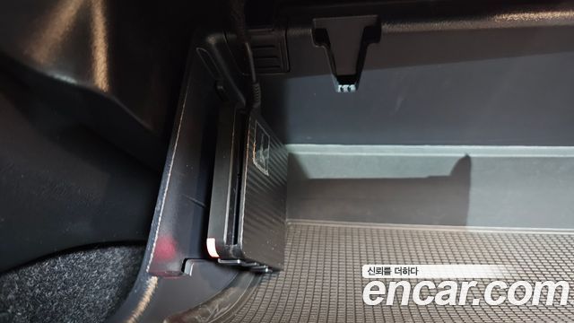 Volvo XC40 2021 — photo 31