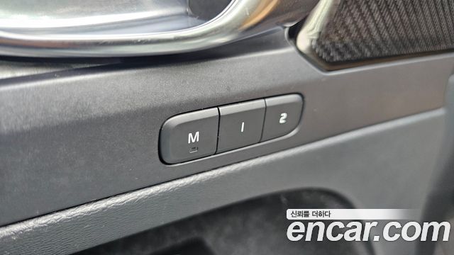 Volvo XC40 2021 — photo 33