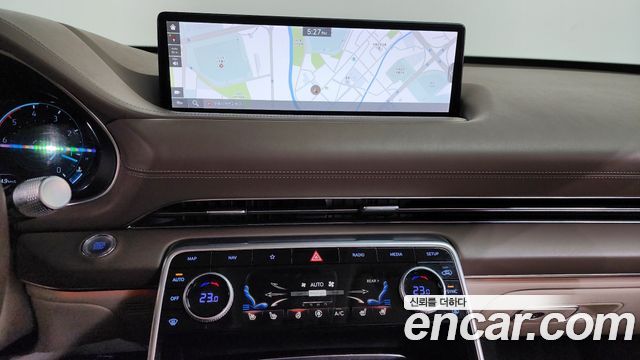 Genesis GV80 2020 — photo 13