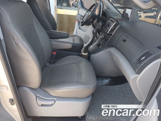 Hyundai Starex 2016 — photo 9