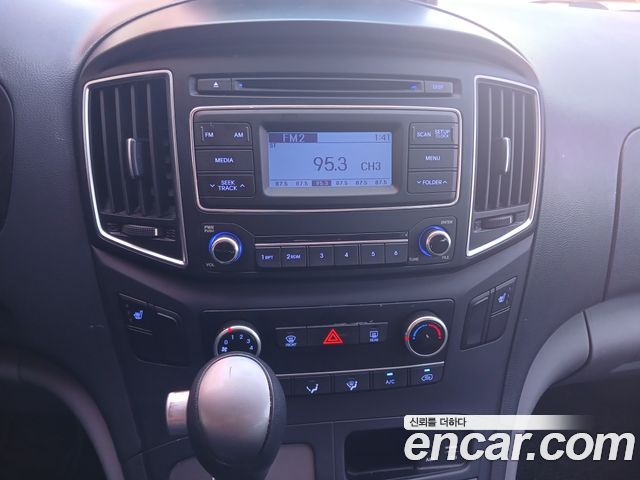 Hyundai Starex 2016 — photo 13