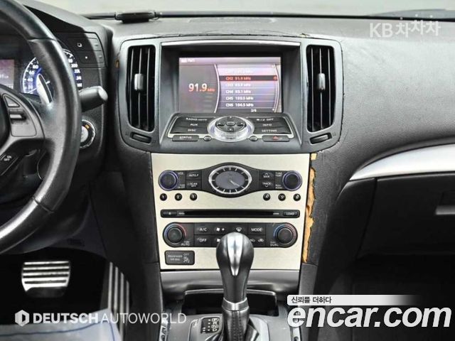 Infiniti G 2010 — photo 14