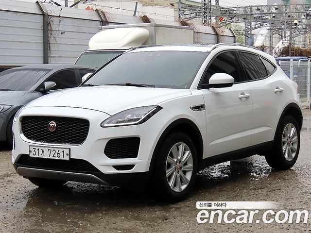 Jaguar E-PACE 2019 — photo 2