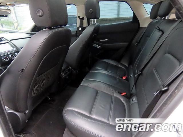 Jaguar E-PACE 2019 — photo 6