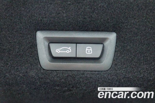 BMW 7-Series 2024 — photo 18