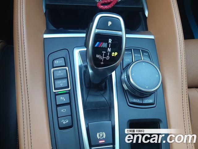 BMW X6 2017 — photo 9