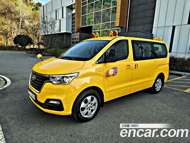 Hyundai Starex 2020 — photo 1
