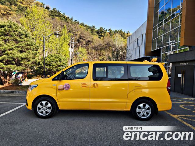 Hyundai Starex 2020 — photo 8