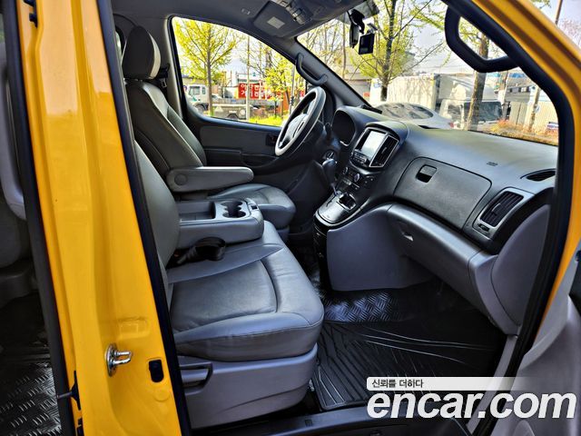 Hyundai Starex 2020 — photo 13