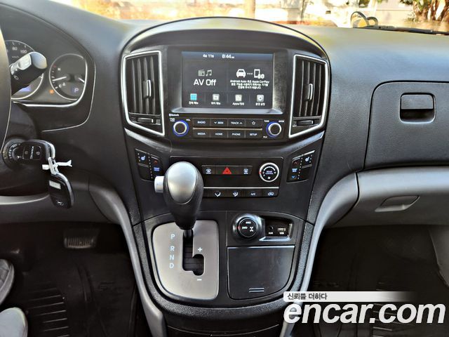 Hyundai Starex 2020 — photo 15