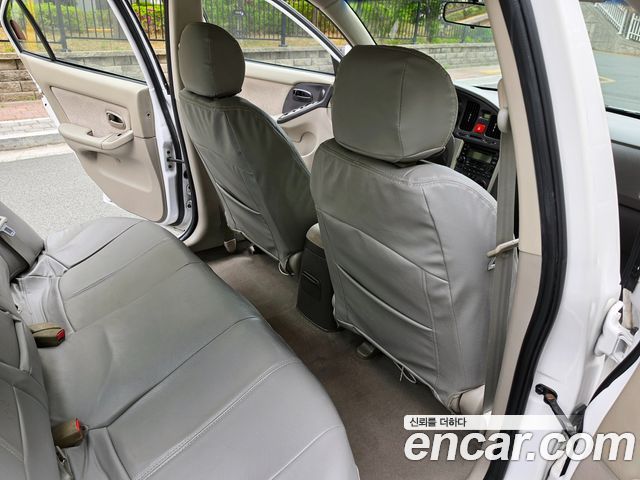 Hyundai AVANTE 2004 — photo 10