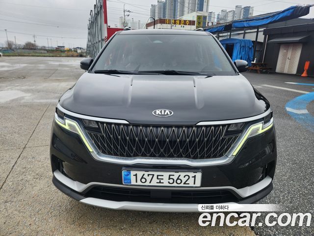 Kia Canival 2021 — photo 1