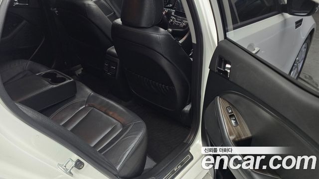 Kia K5 2013 — photo 17