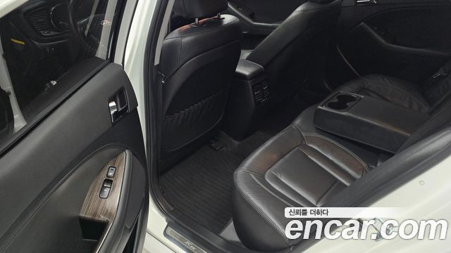 Kia K5 2013 — photo 18