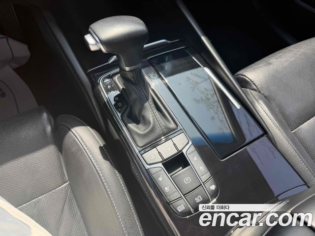 Kia K7 2017 — photo 9