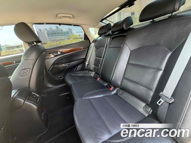 Kia K7 2017 — photo 11