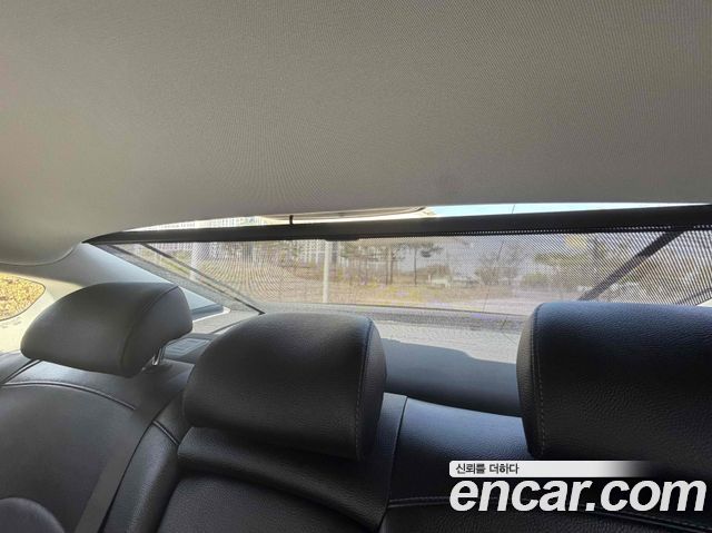 Kia K7 2017 — photo 18