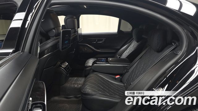 Mercedes-Benz S-Class 2021 — photo 17