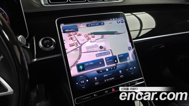 Mercedes-Benz S-Class 2021 — photo 21