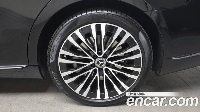 Mercedes-Benz S-Class 2021 — photo 7