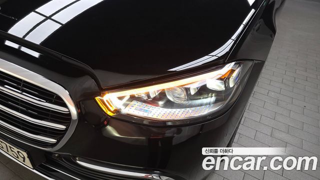 Mercedes-Benz S-Class 2021 — photo 8