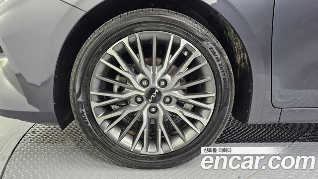 Kia K3 2022 — photo 5