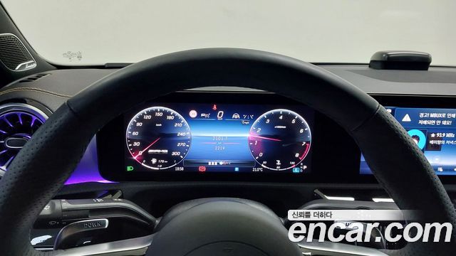Mercedes-Benz CLA-Class 2025 — photo 8
