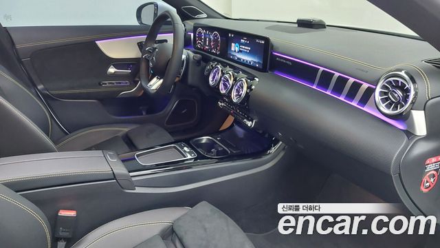 Mercedes-Benz CLA-Class 2025 — photo 13
