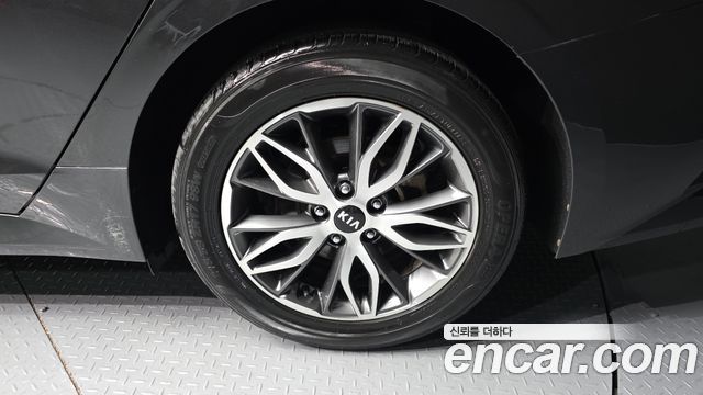 Kia K5 2021 — photo 7