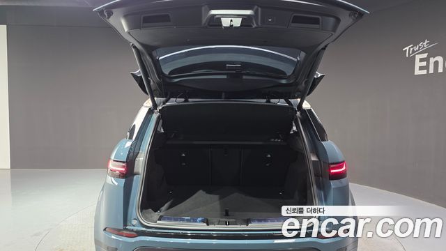 Land Rover Range Rover Evoque 2025 — photo 26