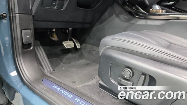 Land Rover Range Rover Evoque 2025 — photo 30