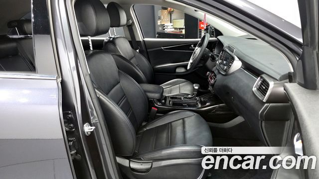 Kia Sorento 2019 — photo 17