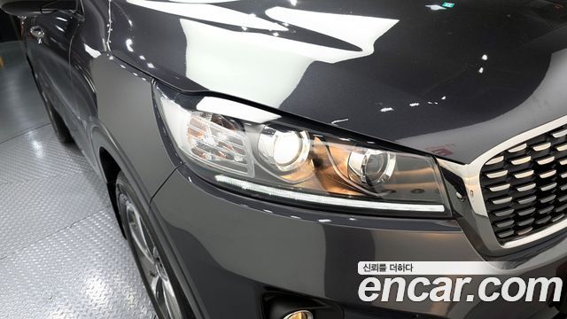 Kia Sorento 2019 — photo 8