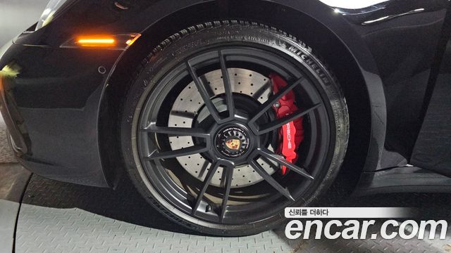 Porsche 911 2023 — photo 5