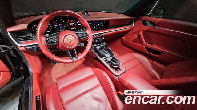 Porsche 911 2023 — photo 10