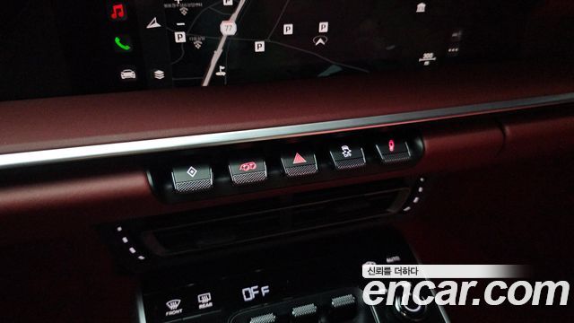 Porsche 911 2023 — photo 24